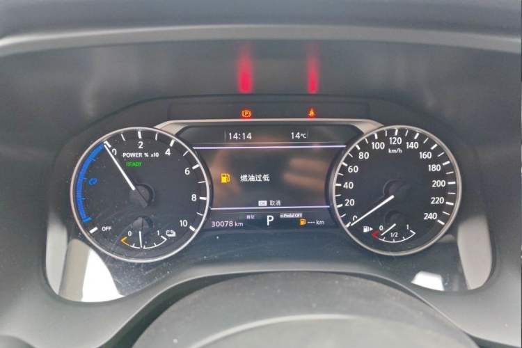 Used Nissan X-Trail 2023 e-POWER Ultra-Hybrid Dual-Motor All-Wheel-Drive Luxury Edition Odometer Close Up
