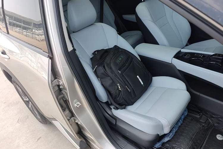 Used Nissan X-Trail 2023 e-POWER Ultra-Hybrid Dual-Motor All-Wheel-Drive Luxury Edition Right Front Seat