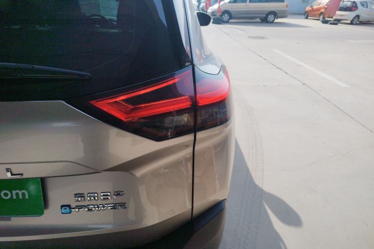 Used Nissan X-Trail 2023 e-POWER Ultra-Hybrid Dual-Motor All-Wheel-Drive Luxury Edition Right Rear Taillight