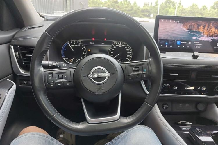 Used Nissan X-Trail 2023 e-POWER Ultra-Hybrid Dual-Motor All-Wheel-Drive Luxury Edition Steering Wheel