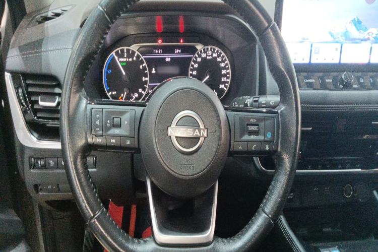Used Nissan X-Trail 2023 e-POWER Ultra-Hybrid Dual-Motor All-Wheel-Drive Luxury Edition Steering Wheel