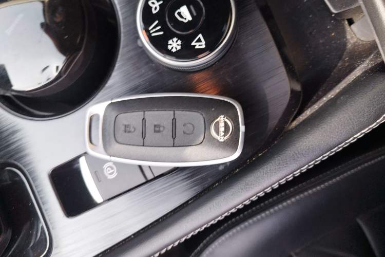 Used Nissan X-Trail 2023 e-POWER Ultra-Hybrid Dual-Motor All-Wheel-Drive Luxury Edition Vehicle Key