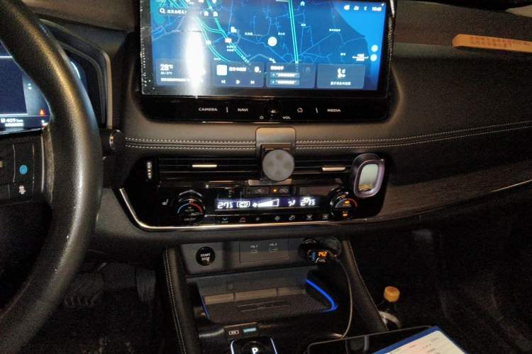 Used Nissan X-Trail 2023 e-POWER Ultra-Hybrid Dual-Motor All-Wheel-Drive Supreme Edition Audio And AC Panel
