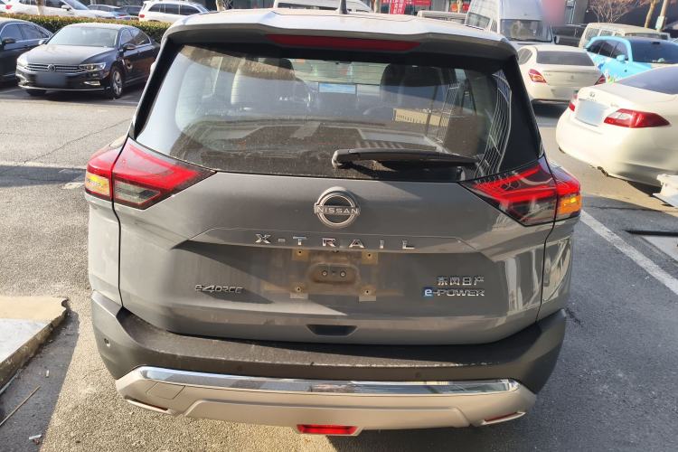 Used Nissan X-Trail 2023 e-POWER Ultra-Hybrid Dual-Motor All-Wheel-Drive Luxury Edition Exterior 4