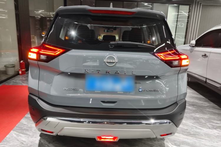 Used Nissan X-Trail 2023 e-POWER Ultra-Hybrid Dual-Motor All-Wheel-Drive Luxury Edition Exterior 4