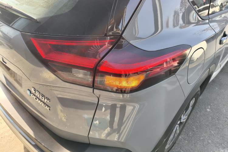 Used Nissan X-Trail 2023 e-POWER Ultra-Hybrid Dual-Motor All-Wheel-Drive Luxury Edition Exterior 6