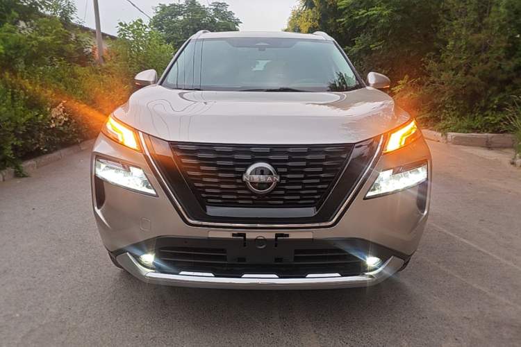 Used Nissan X-Trail 2023 e-POWER Ultra-Hybrid Dual-Motor All-Wheel-Drive Supreme Edition Front