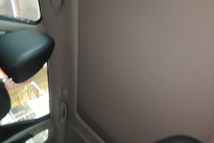 Used Nissan X-Trail 2023 Classic 2.0L Two-Wheel Drive Smart Connect Premium Edition Headliner
