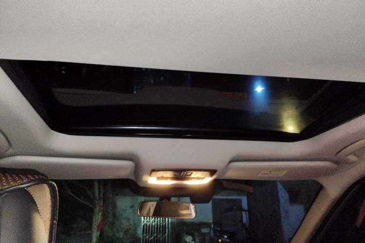 Used Nissan X-Trail 2023 e-POWER Ultra-Hybrid Dual-Motor All-Wheel-Drive Supreme Edition Headliner
