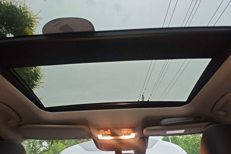Used Nissan X-Trail 2023 e-POWER Ultra-Hybrid Dual-Motor All-Wheel-Drive Supreme Edition Headliner