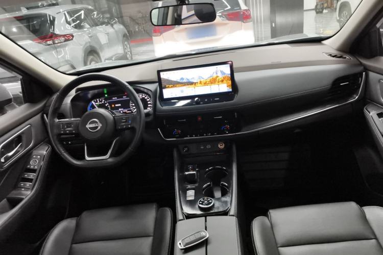 Used Nissan X-Trail 2023 e-POWER Ultra-Hybrid Dual-Motor All-Wheel-Drive Luxury Edition Interior 2