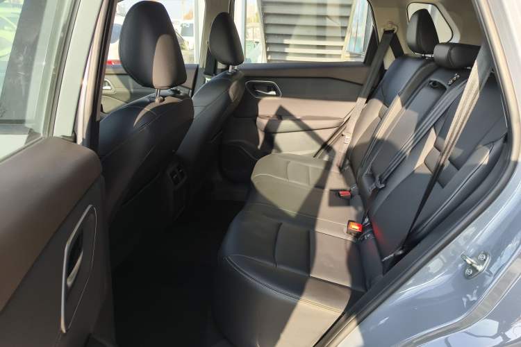 Used Nissan X-Trail 2023 e-POWER Ultra-Hybrid Dual-Motor All-Wheel-Drive Luxury Edition Interior 4