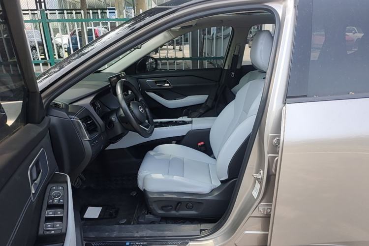 Used Nissan X-Trail 2023 e-POWER Ultra-Hybrid Dual-Motor All-Wheel-Drive Luxury Edition Left Front Seat