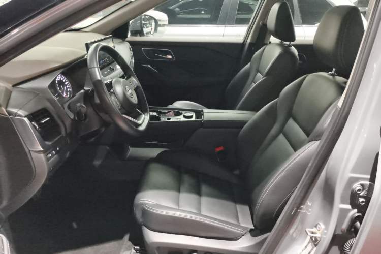 Used Nissan X-Trail 2023 e-POWER Ultra-Hybrid Dual-Motor All-Wheel-Drive Luxury Edition Left Front Seat