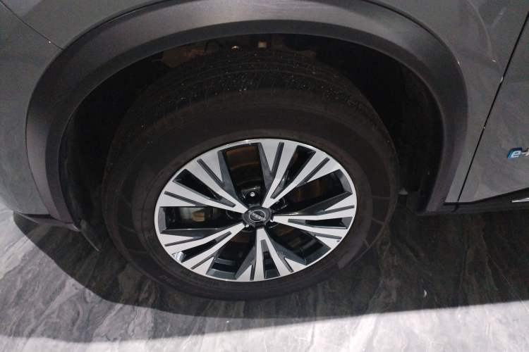 Used Nissan X-Trail 2023 e-POWER Ultra-Hybrid Dual-Motor All-Wheel-Drive Luxury Edition Left Front Wheel Hub