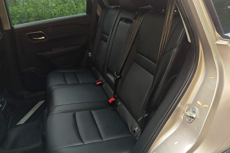Used Nissan X-Trail 2023 e-POWER Ultra-Hybrid Dual-Motor All-Wheel-Drive Supreme Edition Left Rear Seat