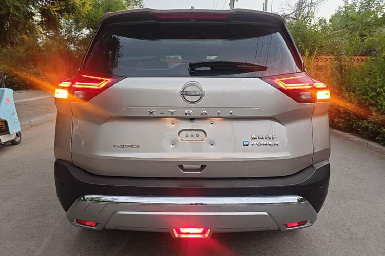 Used Nissan X-Trail 2023 e-POWER Ultra-Hybrid Dual-Motor All-Wheel-Drive Supreme Edition Rear