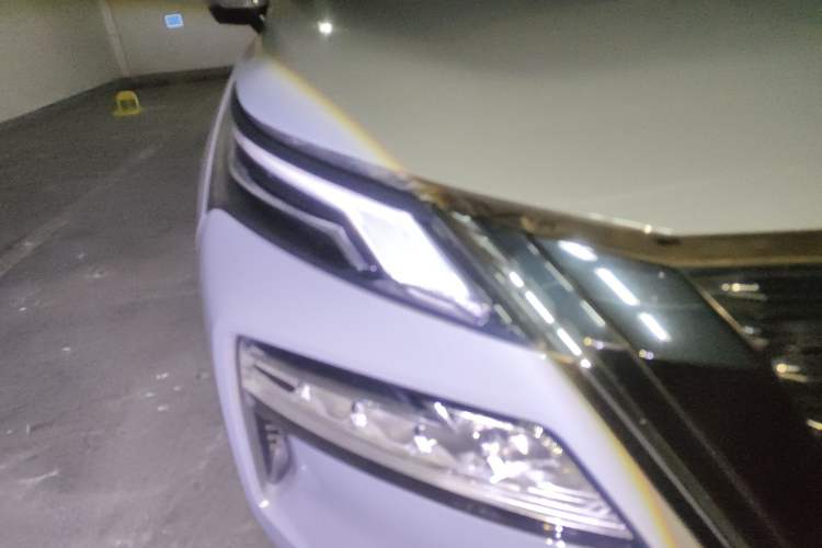 Used Nissan X-Trail 2023 e-POWER Ultra-Hybrid Dual-Motor All-Wheel-Drive Supreme Edition Right Front Headlight