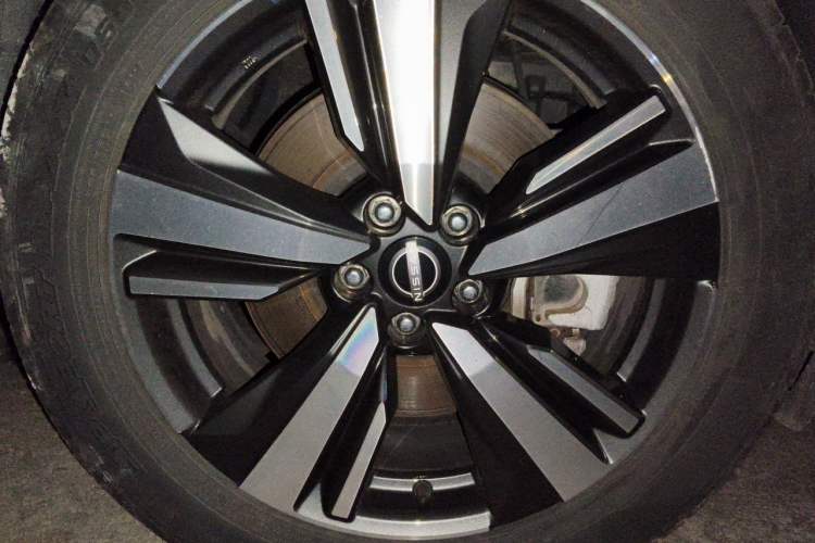 Used Nissan X-Trail 2023 e-POWER Ultra-Hybrid Dual-Motor All-Wheel-Drive Supreme Edition Right Front Wheel Hub