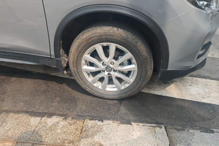 Used Nissan X-Trail 2023 Classic 2.0L Two-Wheel Drive Smart Connect Premium Edition Right Front Wheel Hub