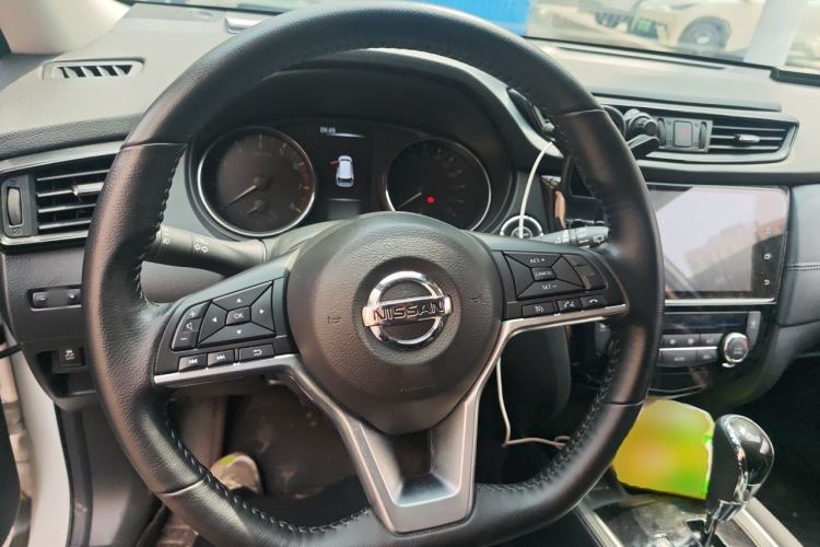 Used Nissan X-Trail 2023 Classic 2.0L Two-Wheel Drive Smart Connect Premium Edition Steering Wheel