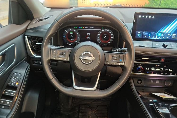 Used Nissan X-Trail 2023 e-POWER Ultra-Hybrid Dual-Motor All-Wheel-Drive Supreme Edition Steering Wheel