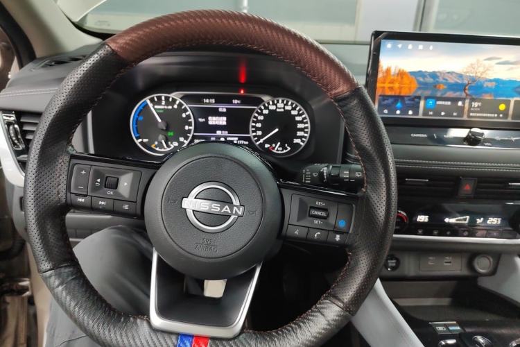 Used Nissan X-Trail 2023 e-POWER Ultra-Hybrid Dual-Motor All-Wheel-Drive Luxury Edition Steering Wheel