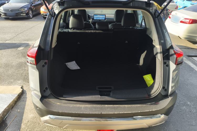 Used Nissan X-Trail 2023 e-POWER Ultra-Hybrid Dual-Motor All-Wheel-Drive Luxury Edition Trunk