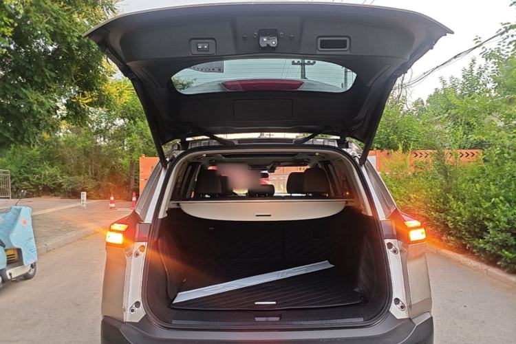 Used Nissan X-Trail 2023 e-POWER Ultra-Hybrid Dual-Motor All-Wheel-Drive Supreme Edition Trunk