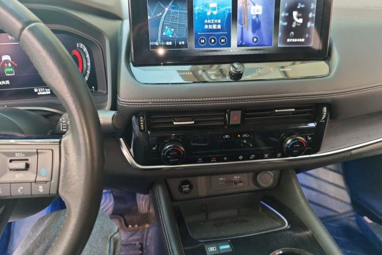 Used Nissan X-Trail 2023 e-POWER Ultra-Hybrid Dual-Motor All-Wheel-Drive Supreme Edition Audio And AC Panel