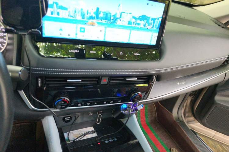 Used Nissan X-Trail 2023 e-POWER Ultra-Hybrid Dual-Motor All-Wheel-Drive Luxury Edition Audio And AC Panel