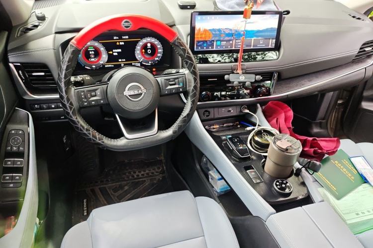 Used Nissan X-Trail 2023 e-POWER Ultra-Hybrid Dual-Motor All-Wheel-Drive Supreme Edition Center Console