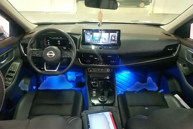 Used Nissan X-Trail 2023 e-POWER Ultra-Hybrid Dual-Motor All-Wheel-Drive Supreme Edition Center Console