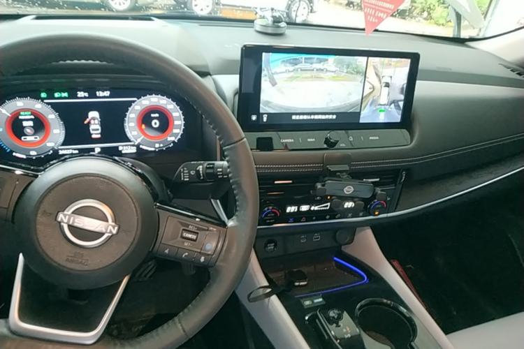 Used Nissan X-Trail 2023 e-POWER Ultra-Hybrid Dual-Motor All-Wheel-Drive Supreme Edition Center Console