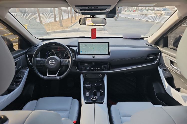 Used Nissan X-Trail 2023 e-POWER Ultra-Hybrid Dual-Motor All-Wheel-Drive Luxury Edition Center Console