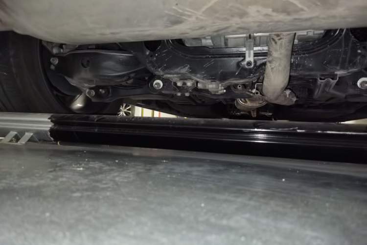 Used Nissan X-Trail 2023 e-POWER Ultra-Hybrid Dual-Motor All-Wheel-Drive Supreme Edition Chassis Rear Left