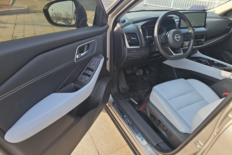 Used Nissan X-Trail 2023 e-POWER Ultra-Hybrid Dual-Motor All-Wheel-Drive Luxury Edition Driver Seat