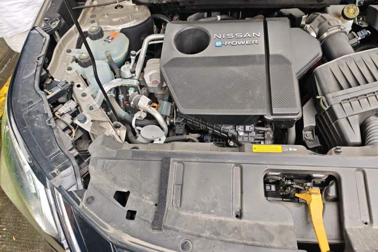Used Nissan X-Trail 2023 e-POWER Ultra-Hybrid Dual-Motor All-Wheel-Drive Supreme Edition Engine Bay Right