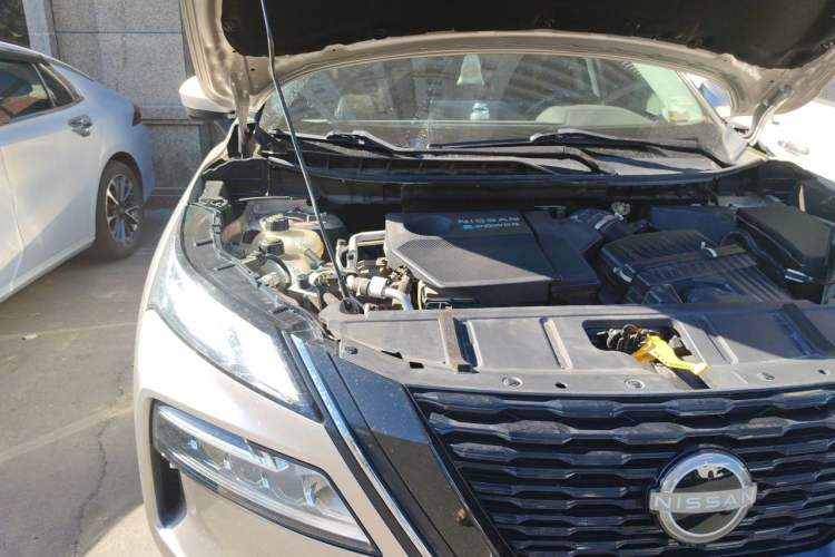 Used Nissan X-Trail 2023 e-POWER Ultra-Hybrid Dual-Motor All-Wheel-Drive Luxury Edition Engine Bay Right
