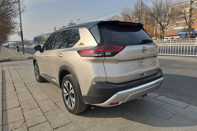 Used Nissan X-Trail 2023 e-POWER Ultra-Hybrid Dual-Motor All-Wheel-Drive Luxury Edition Exterior 1