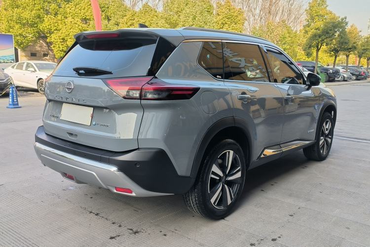 Used Nissan X-Trail 2023 e-POWER Ultra-Hybrid Dual-Motor All-Wheel-Drive Supreme Edition Exterior 4