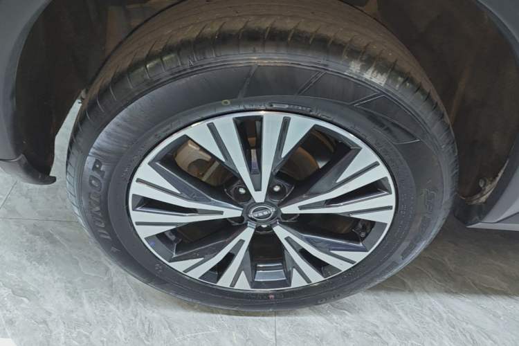 Used Nissan X-Trail 2023 e-POWER Ultra-Hybrid Dual-Motor All-Wheel-Drive Luxury Edition Exterior 4