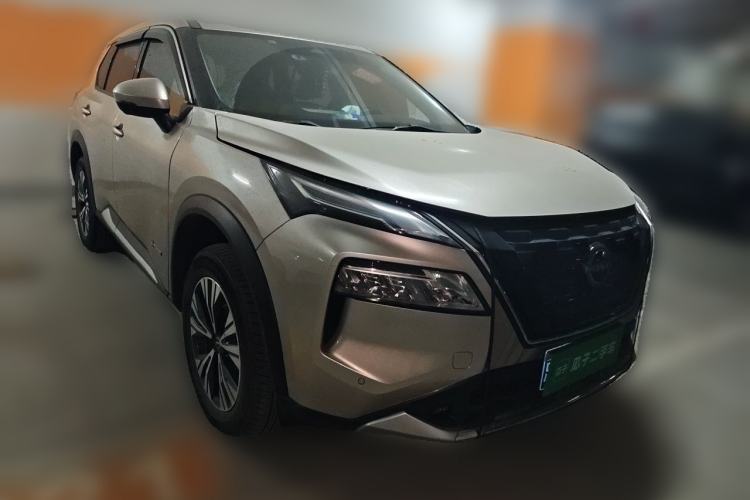 Used Nissan X-Trail 2023 e-POWER Ultra-Hybrid Dual-Motor All-Wheel-Drive Luxury Edition Front Right 45 Deg