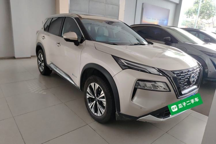 Used Nissan X-Trail 2023 e-POWER Ultra-Hybrid Dual-Motor All-Wheel-Drive Luxury Edition Front Right 45 Deg