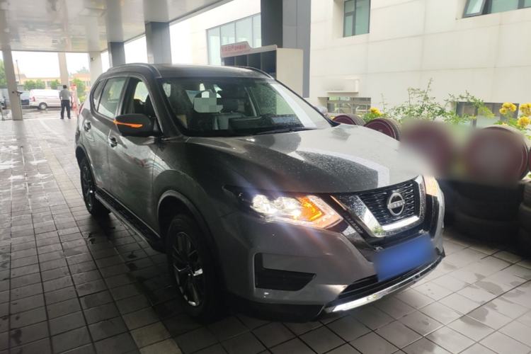 Used Nissan X-Trail 2023 Classic 2.0L Two-Wheel Drive Smart Connect Premium Edition Front Right 45 Deg