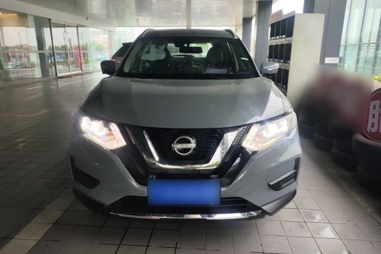 Used Nissan X-Trail 2023 Classic 2.0L Two-Wheel Drive Smart Connect Premium Edition Front