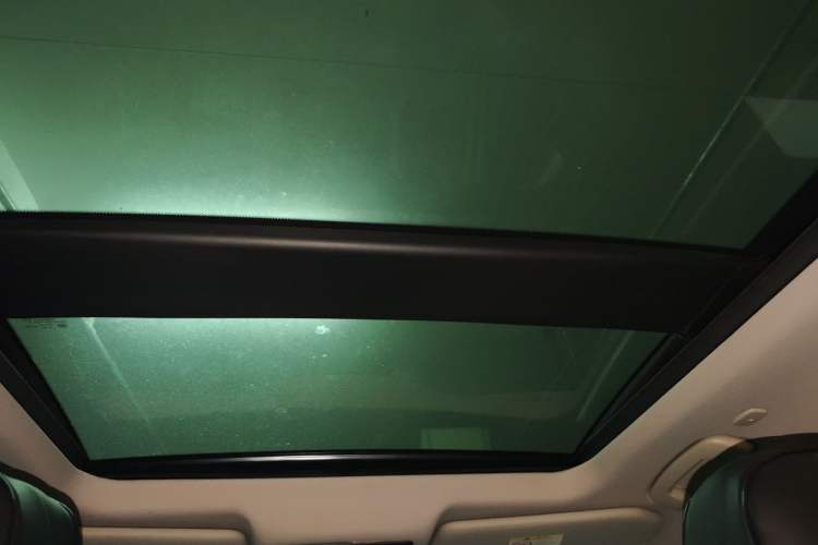 Used Nissan X-Trail 2023 e-POWER Ultra-Hybrid Dual-Motor All-Wheel-Drive Luxury Edition Headliner