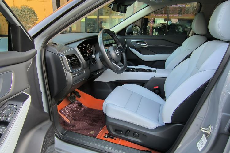 Used Nissan X-Trail 2023 e-POWER Ultra-Hybrid Dual-Motor All-Wheel-Drive Supreme Edition Interior 1