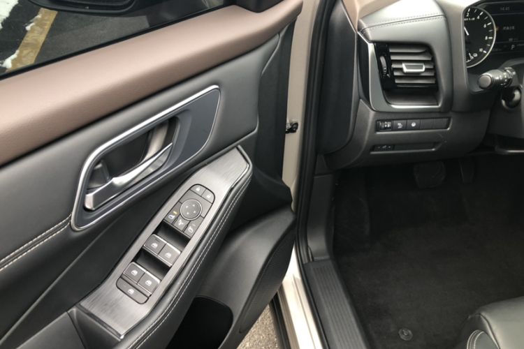 Used Nissan X-Trail 2023 e-POWER Ultra-Hybrid Dual-Motor All-Wheel-Drive Luxury Edition Interior 2