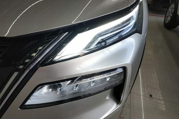 Used Nissan X-Trail 2023 e-POWER Ultra-Hybrid Dual-Motor All-Wheel-Drive Luxury Edition Left Front Headlight
